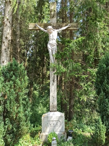 Friedenskreuz bei der Waldkapelle Oberaigen