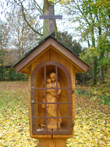 Pfarrermarterl im Schlosspark