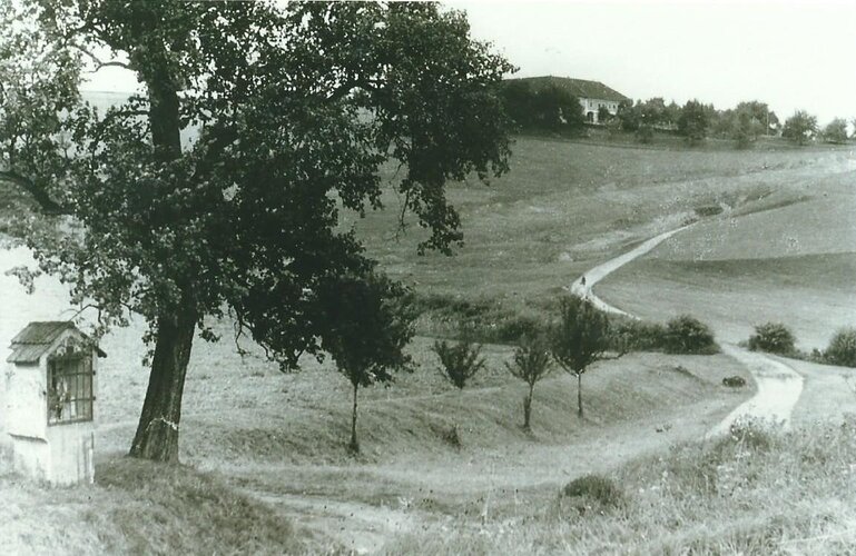 Schiefer Kreuzstöckl abgekommen