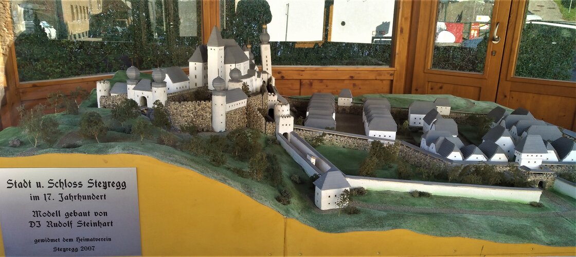 Modell Schloss und Stadt Steyregg im Pavillon