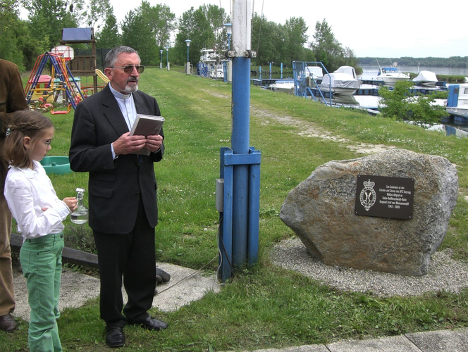 Gedenkstein Altgraf Ing. Niklas Salm - R. - Yachthafen