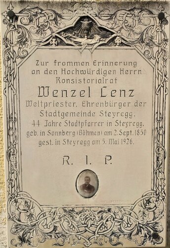 Stadtpfarrkirche 03 - Priestergrabtafel Wenzel Lenz