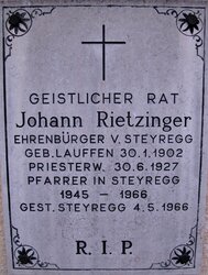 Stadtpfarrkirche 07 - Priestergrabtafel Johann Rietzinger