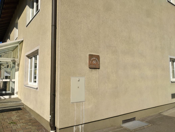 Haus Pfarrheim - Gedenktafel KR. Erwin Ecker