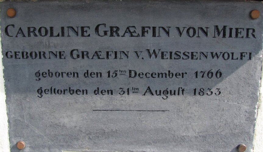 Sarkophag Gräfin von Mier