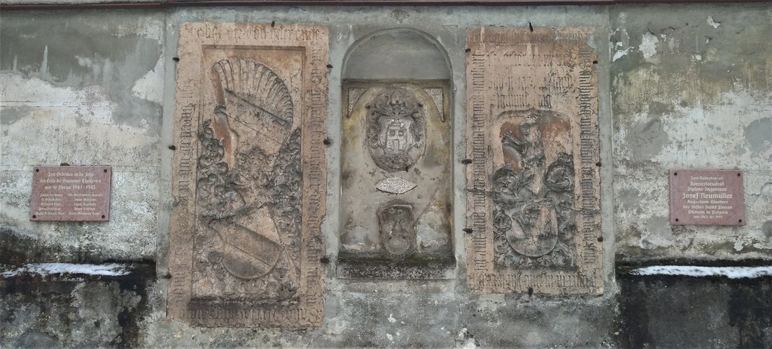 Klosterkirche Pulgarn 05 - Gedenktafel Augustiner Chorherren