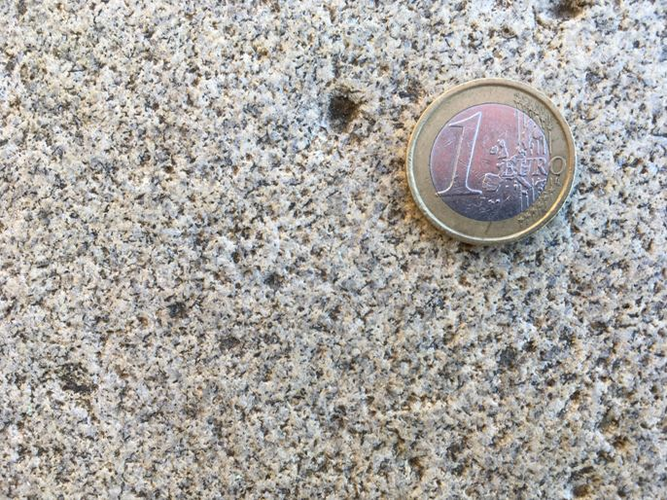 Steingarten Steyregg - (03) Altenberger Granit