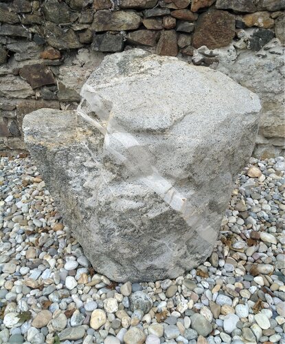 Steingarten Steyregg - (07) Aplit - Gang in Graniten