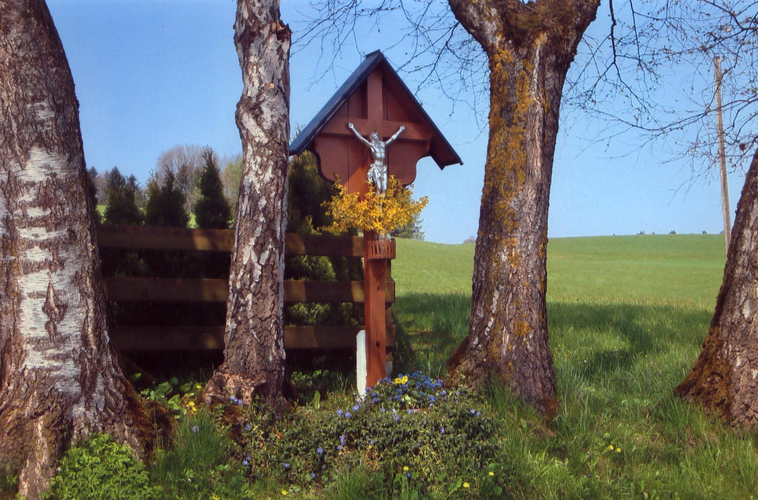 Kreuz am Fuß des Koglbergs