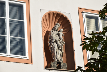 Gerichtsgebäude-Statue