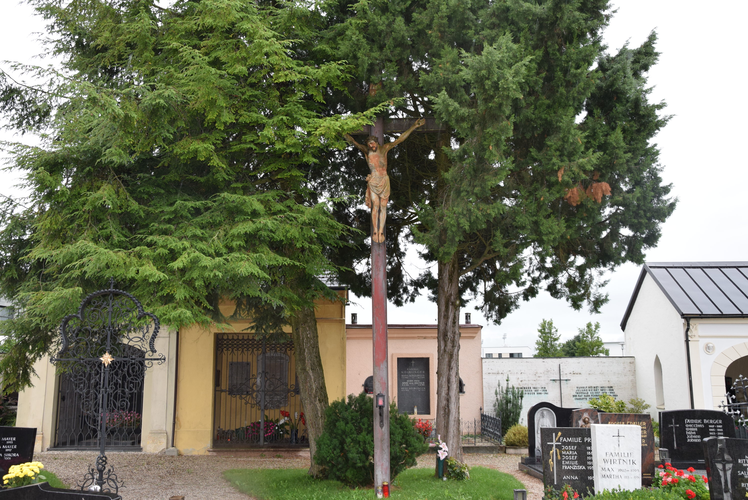 Schöndorfer-Friedhofkreuz