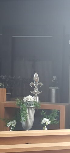 Schöndorfer Friedhofskapelle mit Leichenhalle