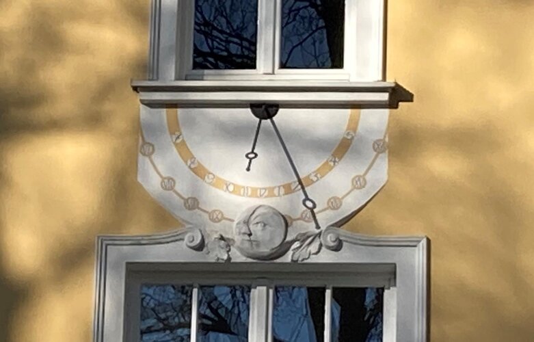 Sonnenuhr Major Danner