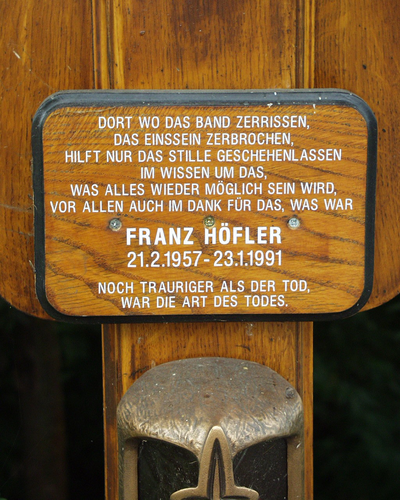 Höfler Gedenkkreuz, Buchkirchen | © Dr. Wieser Buch Sammlung