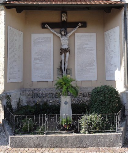 Kriegerdenkmal bei der Pfarrkirche