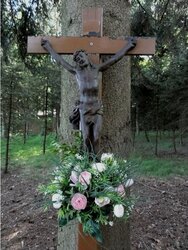 Baumkreuz im Schlattholz