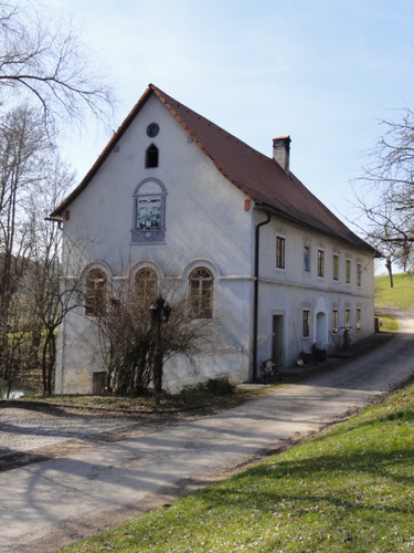 Neugebäude in Liedering - Wandbilder