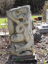 Steinskulptur in Gänsanger 11