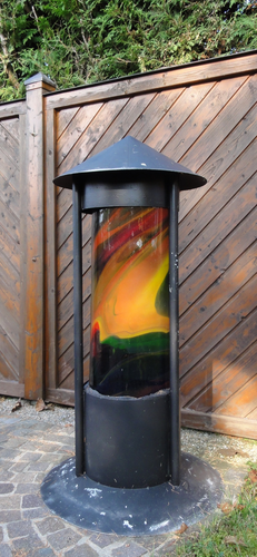 Glaslaterne in der Welser Straße 15