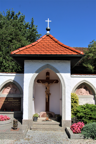 Friedhofskapelle Offenhausen