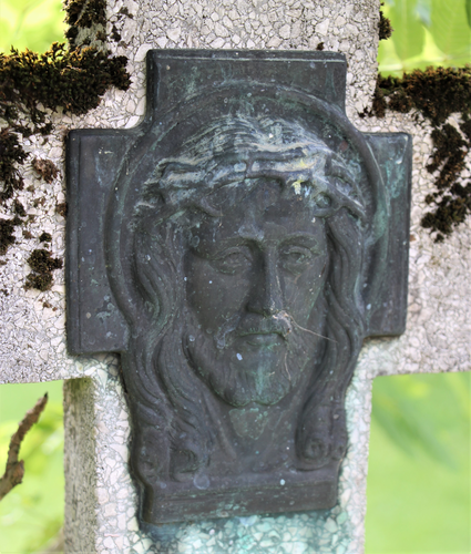 Gedenkkreuz beim Maister