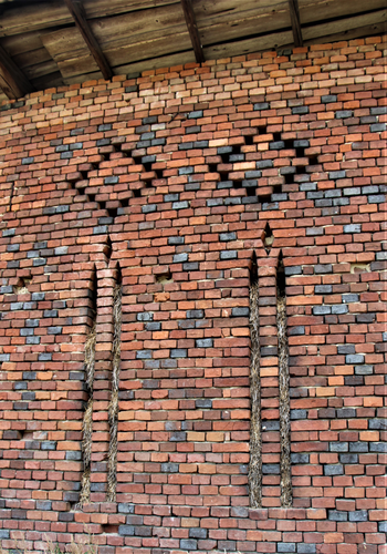 Unterkapshammergut - Haustür und Lüftungsöffnungen