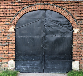Mayrhof vorm Holz - Tor, Tür, Fenster u. Prellstein 