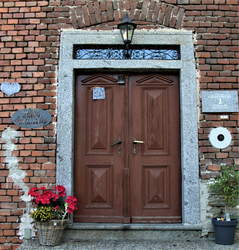 Andregütl - Haustür und Stein 