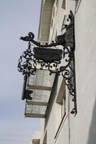 Bräuhausstraße - Zunftzeichen 