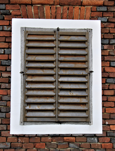 Untereggen - Haustür und Fenster 