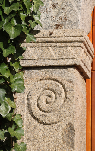Mittelflies 6 - Haustür und Hoftor 