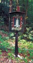 Stangenbild beim Urnenfriedhof