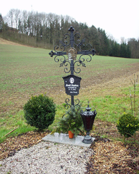 Pramhaas Gedenkkreuz, Dambachstr, Steinhaus