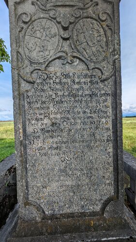 Antonius Statue, Steinhaus