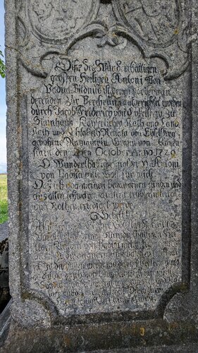 Antonius Statue, Steinhaus