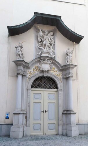 Stadtpfarrkirche Westeingang, Wels - Portalfiguren | © Steinerberger