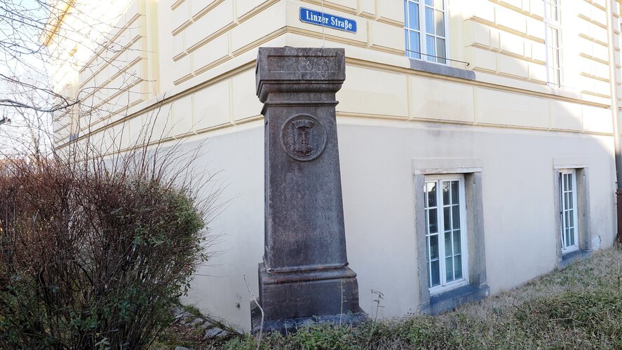 Gedenkstein Palffy, Linzerstr, Wels | © Steinerberger