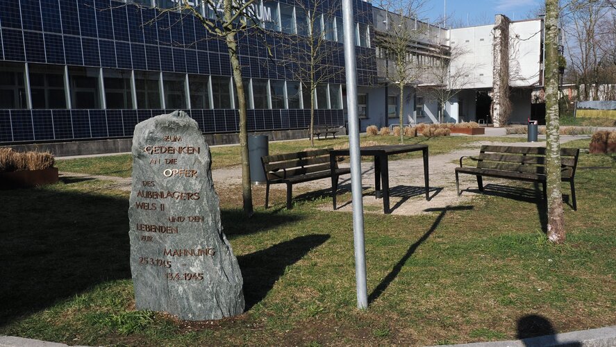 Mahnmal, Nazi-Außenlager, Messegelände, Wels | © Steinerberger