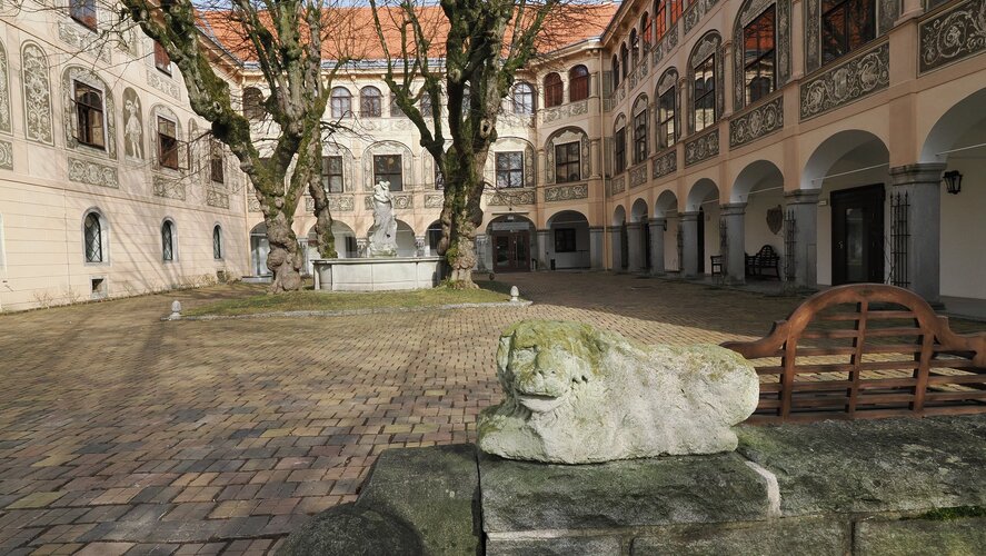 Löwen, Schloss Puchberg, Wels | © Steinerberger