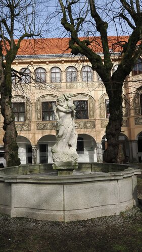 Neptunbrunnen, Schloss Puchberg, Wels | © Steinerberger