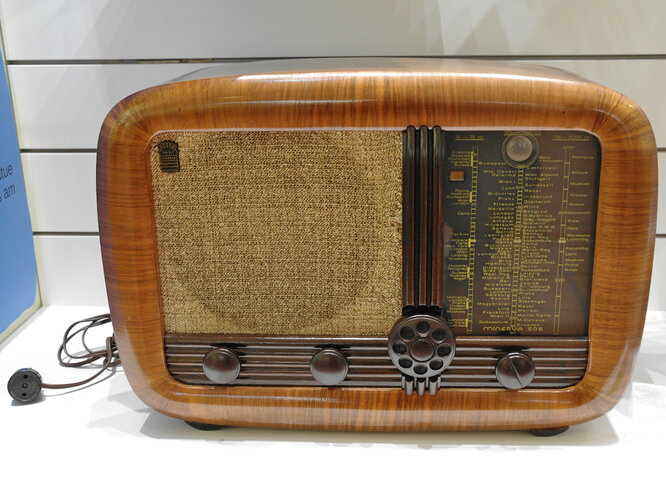 Minerva-Radio - 506U