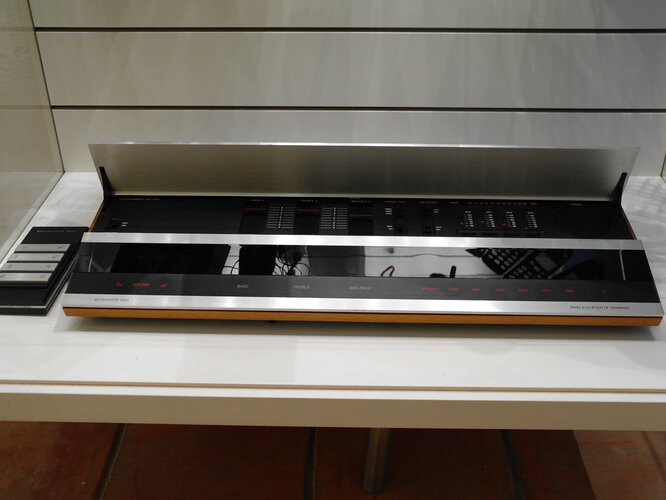 Bang & Olufsen - Beomaster 2400 2901