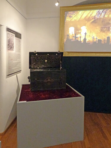 Ausstellungsansicht "Die Naturgeisterlehre des Paracelsus"