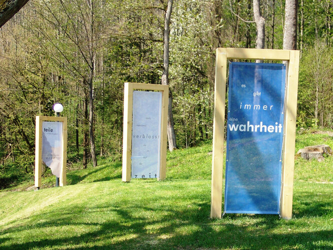 Installation im Park