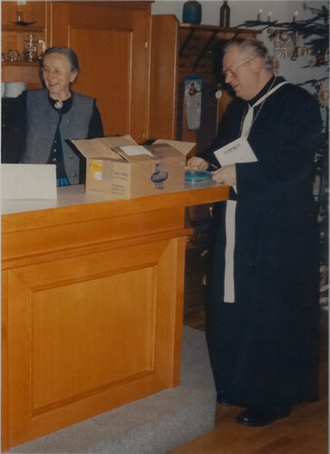 Dr. Dobler mit Propst Eberhard Vollnhofer