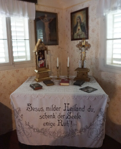 Hausaltar