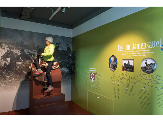 Frauen reiten: Fest im Damensattel | © Pia Odorizzi