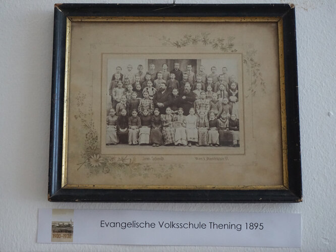 Evangelische Volksschule Thening, 1895