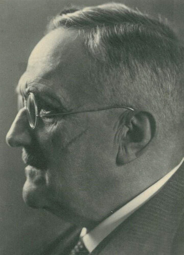 Dr. Josef Holzhey
