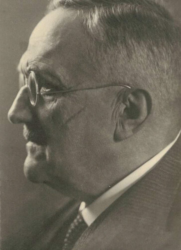 Dr. Josef Holzhey